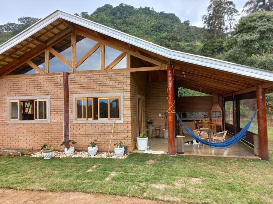 Chale Araucaria- Vale Das Pedras Mg ซาปุไค-มิริม ภายนอก รูปภาพ